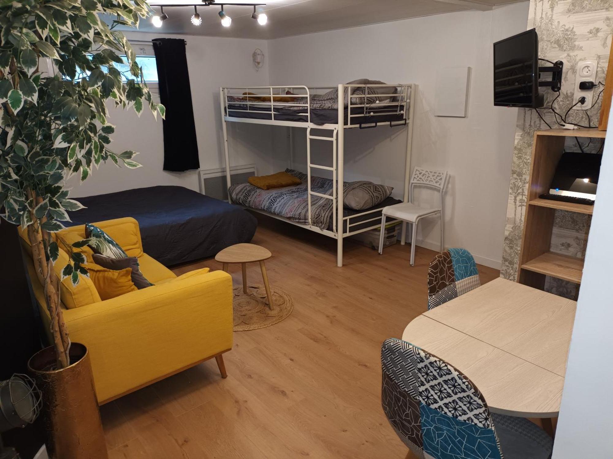 Appartement Tout Confort Le Fresne-Camilly Екстер'єр фото